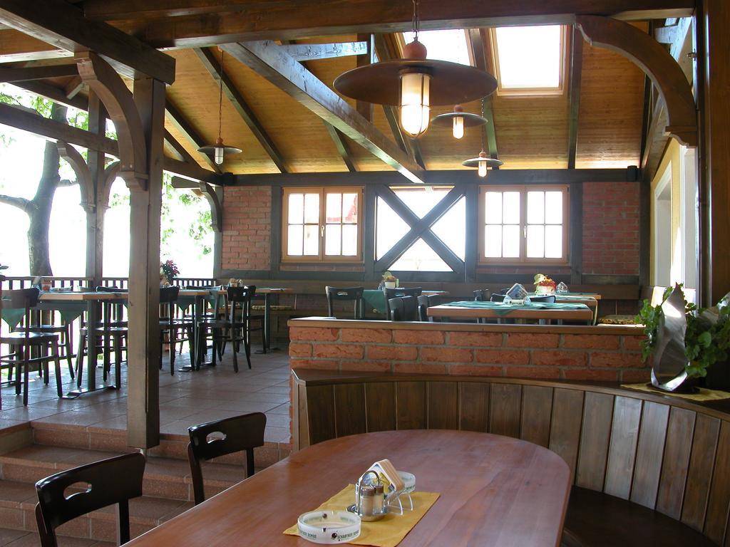Gasthof Muhr Wirt Z'Bierbaum Hotel Gampern Exterior foto