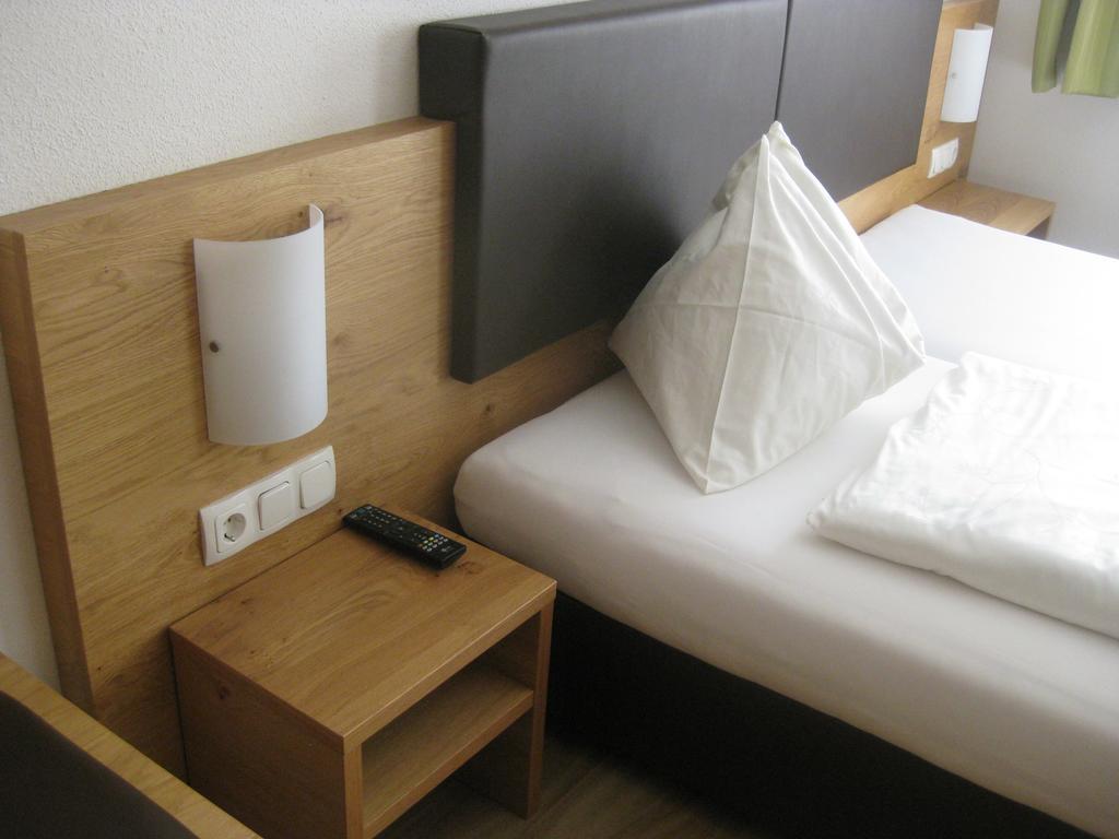 Gasthof Muhr Wirt Z'Bierbaum Hotel Gampern Habitación foto